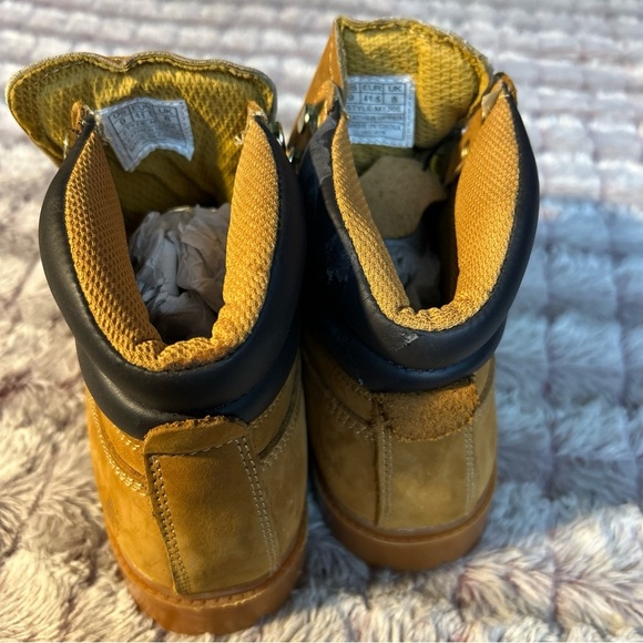 King Show Men’s Tan Work Boots size 9. New
